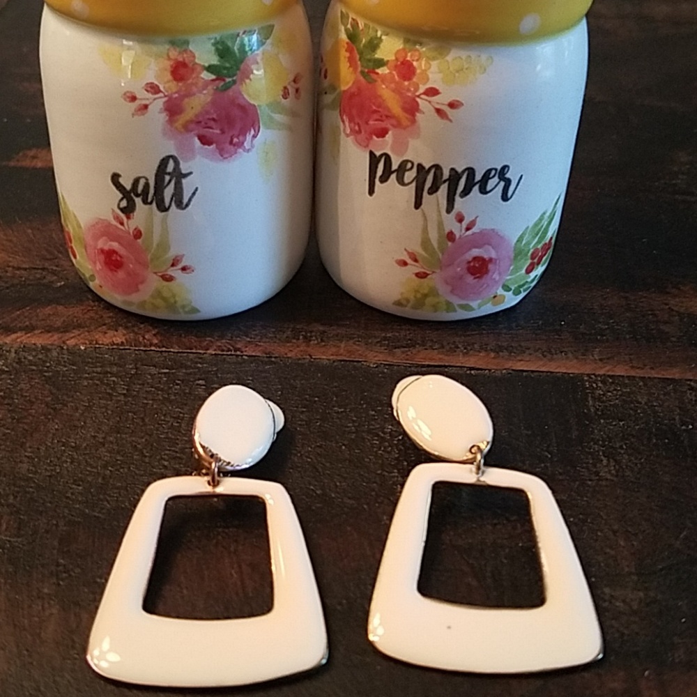 Vintage Clip-On Earrings